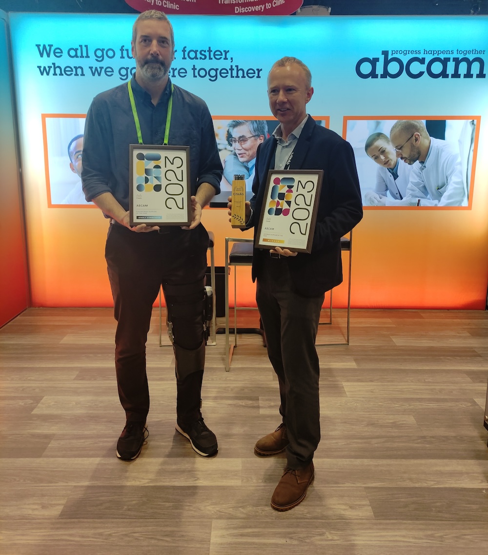 Abcam receiving their award